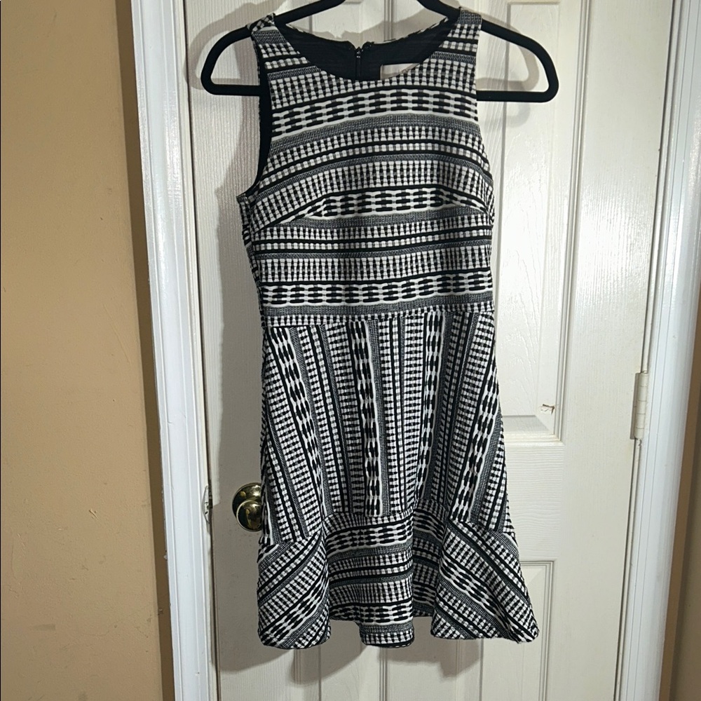 Ann Taylor Loft Geo Textured Flare Sleeveless Patterned Women's Dress